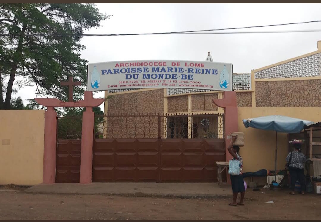 Paroisse marie reine du monde bè apéyémé