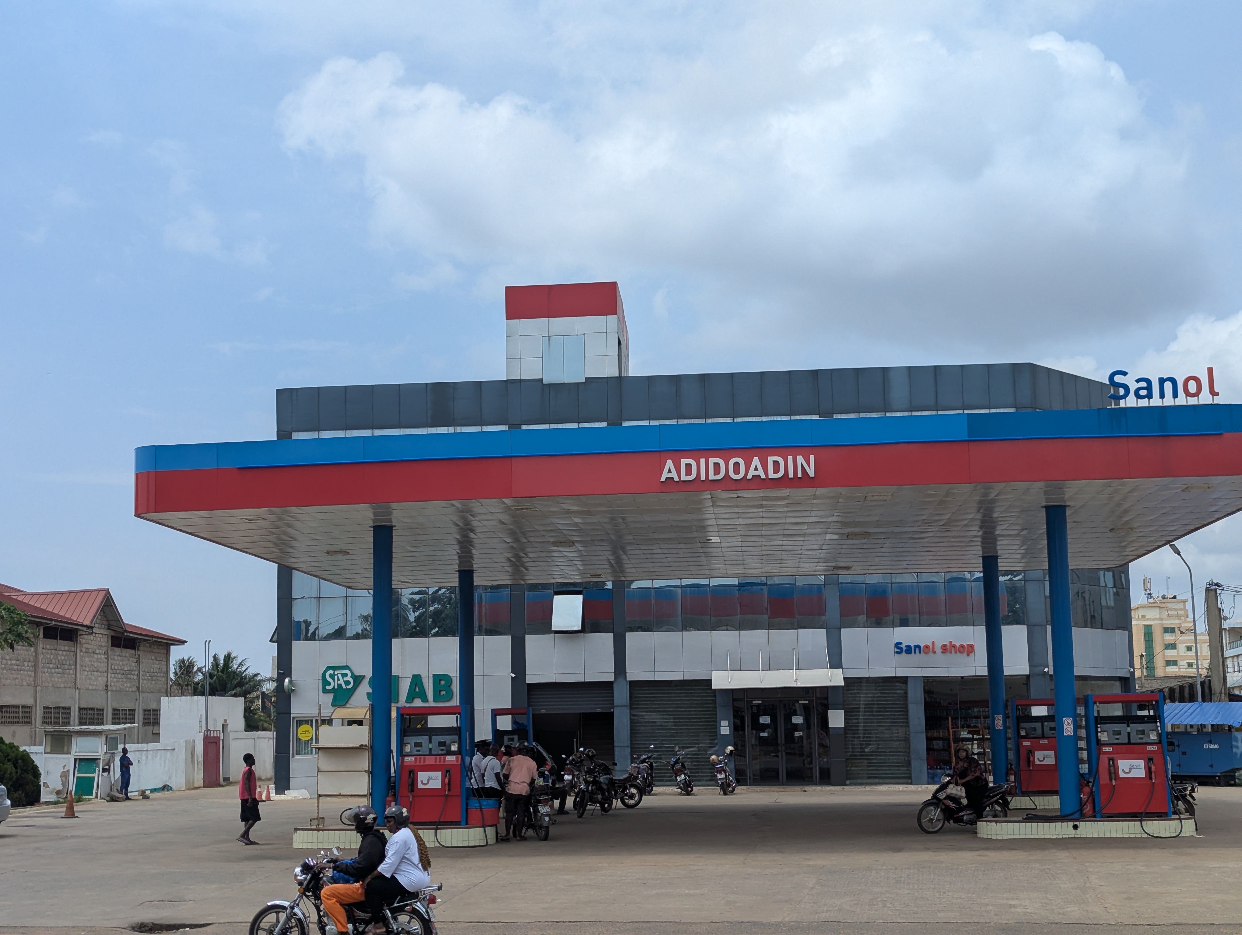 Sanol station adidoadin